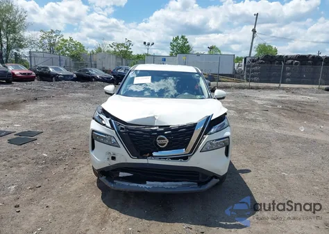 2021 Nissan Rogue Sv Intelligent Awd z USA, uszkodzony, nr VIN JN8AT3BB5MW232242